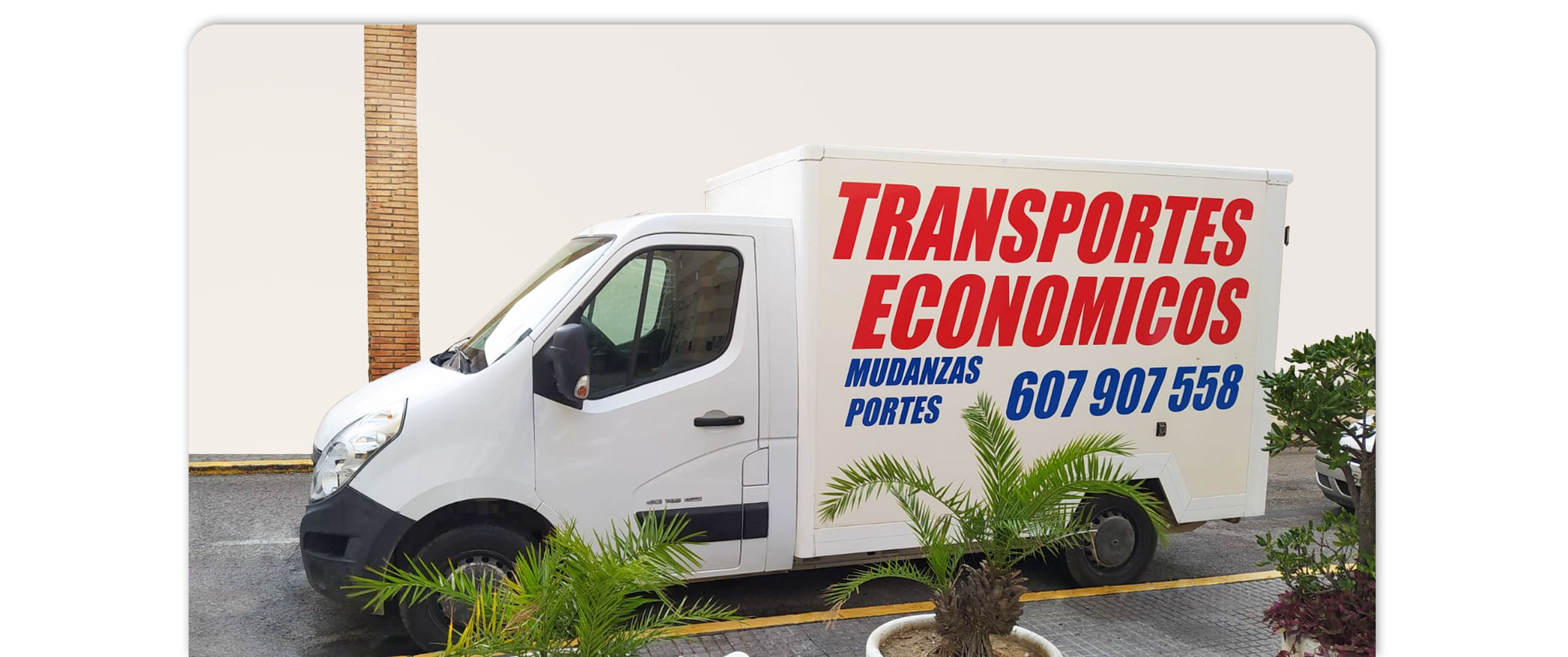 Camión de mudanzas de Transportes Económicos